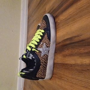 Women cheetah print sneakers